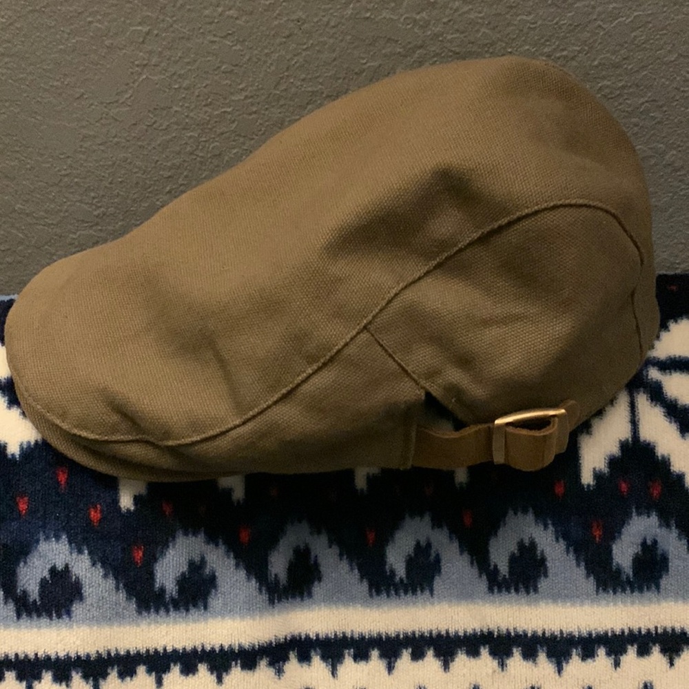 Paperboy English wartime green cap.